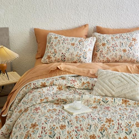Wake In Cloud - Floral Quilt Set, Coquette Cottagecore Shabby Chic Flower for Women Teen Girls, Reversible Lightweight Bedspread Coverlet, 3 Pieces, Terracotta Cream, King Size Wake In Cloud