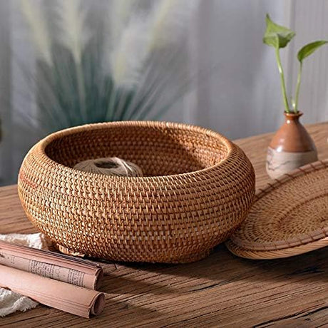KODENG Round Rattan Boxes with Lid Hand-Woven Multi-Purpose Wicker Tray 8.6Inch Picnic Food Bread Table Storage Basket (22x13cm) KODENG