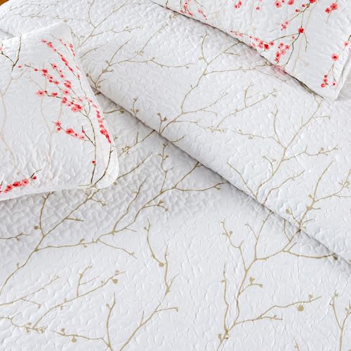 Great Bay Home Floral Full/Queen Quilt Set with Shams, Pink Floral Bedding Set, All-Season, Lightweight Bedspread. Reversible, Farmhouse Bedding. (Full/Queen, Sakura) Great Bay Home