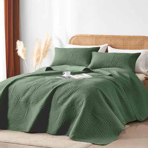 OARAGE Queen Quilt Bedding Set Soft Lightweight Olive Green Bedspread with Leaf Pattern,Ultrasonic Microfiber Bed Coverlet Full Size for All Season (1 Quilt, 2 Shams) OARAGE