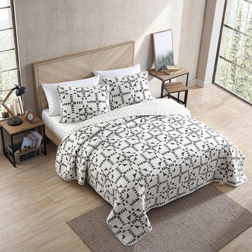 Eddie Bauer - King Quilt Set, Reversible Cotton Bedding with Matching Shams, Luxurious Bedding Set (Arrowhead Charcoal, King) Eddie Bauer
