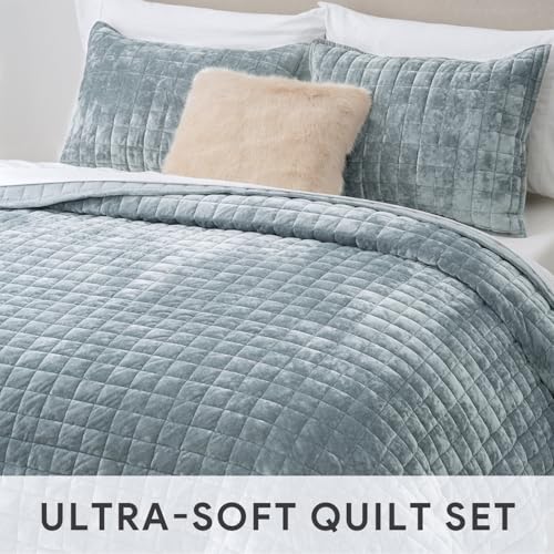 RECYCO Luxury Velvet Quilt Set, California King 118'' x 106'' Oversized Bedspread, Ultra Soft Velvet Comforter, Lightweight Box Stitch Bedding Sets for All Season, with 2 Shams, Blue Linen RECYCO