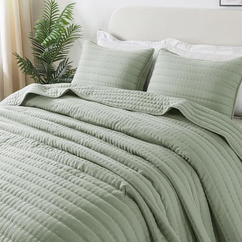 ROARINGWILD Sage Green Twin Size Quilt Bedding Sets with 1 Pillow Sham, Lightweight Soft Bedspread Coverlet, Quilted Blanket Thin Comforter Bed Cover for All Season, 2 Pieces, 68x90 inches ROARINGWILD