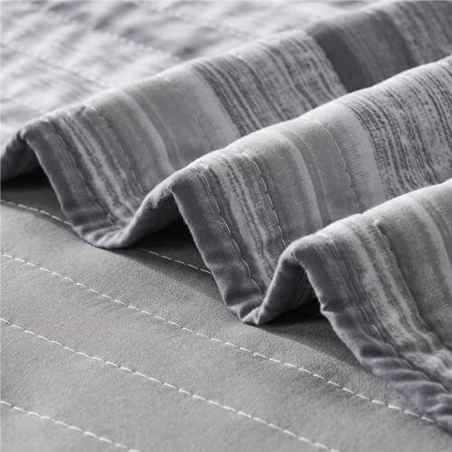 KAKIJUMN Twin Quilt Bedding Set, White and Grey Patchwork Striped Quilt Set, 2 Pieces Soft Lightweight Bedspread Coverlet Set with 1 Pillow Sham(Light Grey,Twin) KAKIJUMN