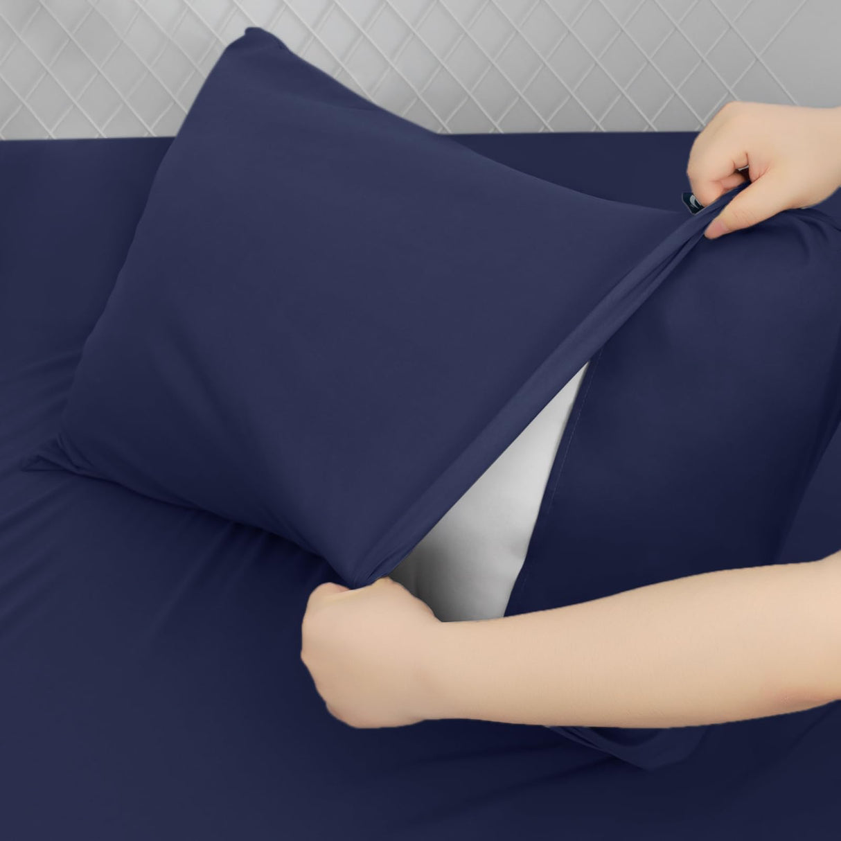 Queen Sheet Set for Air Mattress - Sheets Queen Size Bed Set - 3Pcs Side Storage Pocket Fitted Sheet & Pillowcases Easily Fits 16in to 24in Pillow Top Air Bed Mattress - Navy Blue Moonsea