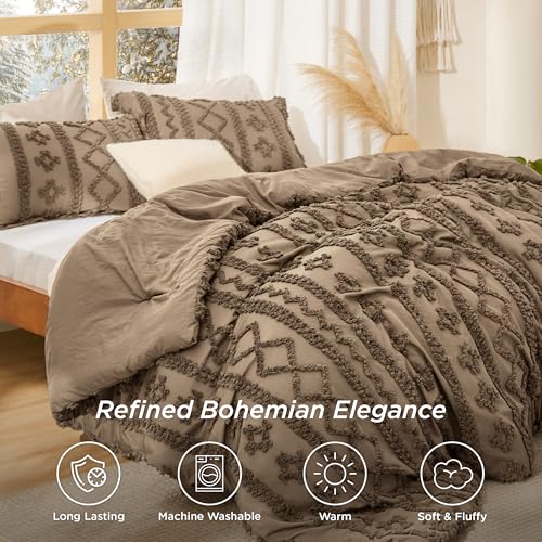Bedsure Tufted Boho Comforter Set Queen Size - Light Brown Boho Bed Set, GentleSoft™ 3 Pieces Farmhouse Shabby Chic Embroidery Bedding, Gifts for Woman, Jacquard Queen Comforter for All Seasons Bedsure
