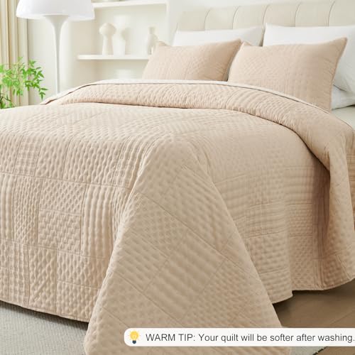 Cmfshape King Quilt Bedding Set - 3 Pieces Reversible Ultrasonic Quilt with Classic Patchwork Pattern,Soft Lightweight Bedspread Coverlet for All Season with 2 Pillow Shams,King Beige(104"x92") Cmfshape