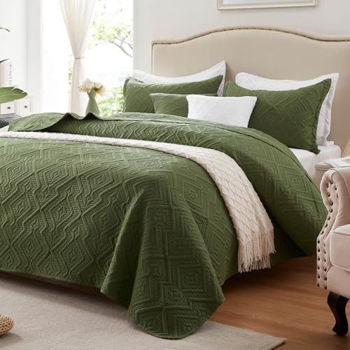 LEAONME Full/Queen Quilt Set 3 Pieces, Lightweight Olive Green Bedspread-90''x98'', Soft Microfiber Summer Quilt/Coverlet, Luxurious Warm Bedding Sets for All Seasons (Includes 1 Quilt, 2 Shams) LEAONME