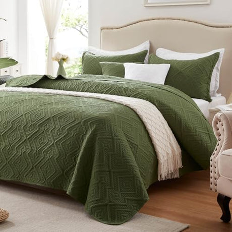 LEAONME Full/Queen Quilt Set 3 Pieces, Lightweight Olive Green Bedspread-90''x98'', Soft Microfiber Summer Quilt/Coverlet, Luxurious Warm Bedding Sets for All Seasons (Includes 1 Quilt, 2 Shams) LEAONME