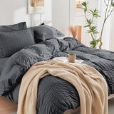 HYMOKEGE Dark Grey Duvet Cover Queen Size, Ultra Soft 3-Piece Seersucker Duvet Cover Set with Zipper Closure, Soft Brushed Microfiber Bedding Set with 8 Corner Ties (90"x90", 2 Pillowshams) HYMOKEGE