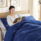 Nestl Premium Flannel Duvet Cover Set - 2 PC Reversible Twin Comforter Cover Set with Microfiber Back - 1 Velvet Duvet Cover Twin with Zipper Closure & 1 Pillow Sham 68 x 90 inches – Navy Blue Nestl