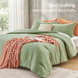 MUXHOMO Green Queen Comforter Set, All Season Ultra Soft Down Alternative Bedding - 3 Piece Lightweight Bed Set Includes 1 Comforter (90"x90") and 2 Pillow Shams (20"x26")