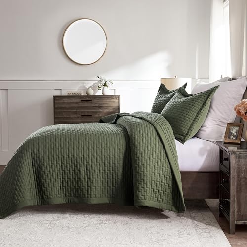 WDCOZY Olive Green King Size Quilt Set, Geometric Box Lightweight Bedspread, Soft Farmhouse Rustic Coverlet, Spring Summer Thin Comforter, Country Bedding, 104x90 inches WDCOZY