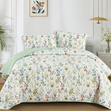 Anibedding Floral Quilt Set Queen Size,3 Pieces Flower Parrten Bedspread Coverlet,Garden Style Soft Lightweight Micorfiber Bedding Set with 2 Pillowcases for All Seaaon.(96"×90",Green) Anibedding