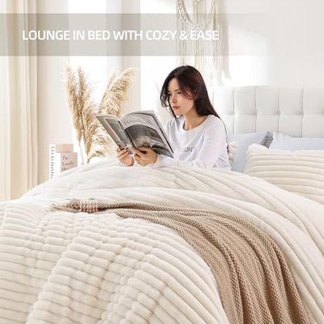 Smoofy Fluffy Twin Comforter Sets 2 Pieces - Cream White Fleece Fluffy Comforter Set, Luxury Fuzzy Twin Bedding Set, Soft Warm Comforter All Season, Heavy Faux Fur Comforter with Pillow Cases Smoofy