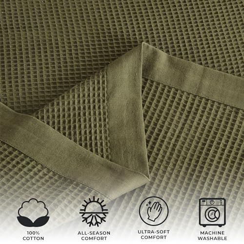 Great Bay Home 100% Cotton Blanket for Full/Queen Size Bed | Lightweight and Breathable Waffle Weave Blankets for Summer & Spring | Versatile, Layering Dark Green Bed Blanket, Olive, 90x90 inches Great Bay Home