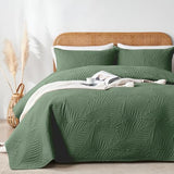 OARAGE Twin Quilt Bedding Set Soft Lightweight Olive Green Bedspread with Leaf Pattern Ultrasonic Microfiber Bed Coverlet for All Season (1 Quilt,1 Sham) OARAGE