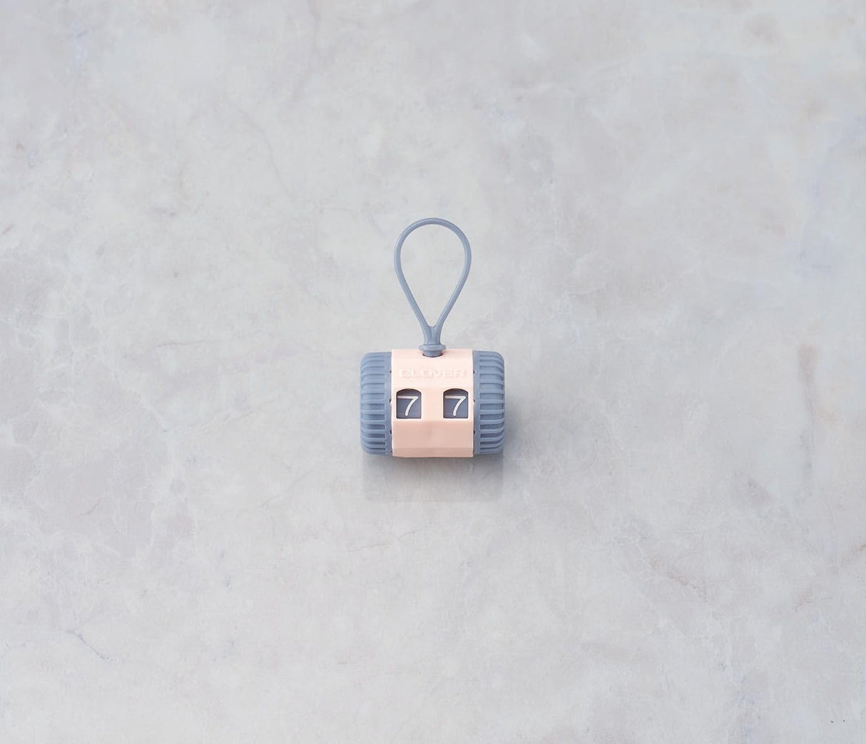 Clover Universal Knitting Row Counter, Peach and Grey Clover