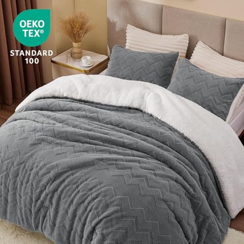 BEDELITE Fluffy Queen Comforter Set - Super Soft Sherpa Grey Comforter for Queen Size Bed, Luxury Warm Bedding Set for Winter, Fuzzy Bed Set 3 Pieces (1 Comforter, 2 Pillowcases) BEDELITE