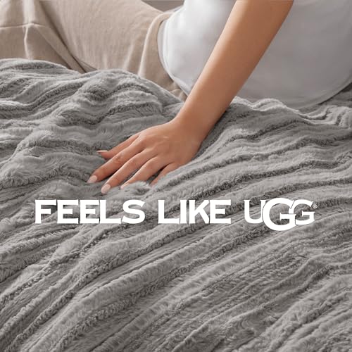 UGG Kenzie Comforter Set with 2 Pillow Shams Plush Faux Fur Bedding Soft Warm Down Alternative Comforter Washable Hypoallergenic Fluffy Blanket Set for Bedroom, King/California King Size, Seal UGG