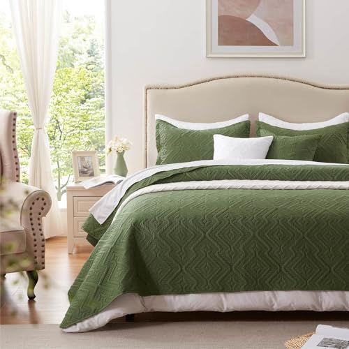 LEAONME Full/Queen Quilt Set 3 Pieces, Lightweight Olive Green Bedspread-90''x98'', Soft Microfiber Summer Quilt/Coverlet, Luxurious Warm Bedding Sets for All Seasons (Includes 1 Quilt, 2 Shams) LEAONME