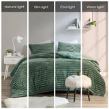Intelligent Design Twin Comforter Set, Cozy Plush Bedding, Microfiber Reverse, 2 Piece, Lightweight, Super Soft Ribbed Velvet Comforter 1 Sham, All Season Fluffy Bed Set, Avril, Twin/Twin XL Green Intelligent Design