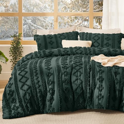 Bedsure Tufted Boho Comforter Set Queen Size - Dark Green Boho Bed Set, GentleSoft™ 3 Pieces Farmhouse Shabby Chic Embroidery Bedding, Gifts for Woman, Soft Jacquard Queen Comforter for All Seasons Bedsure