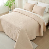 Cmfshape King Quilt Bedding Set - 3 Pieces Reversible Ultrasonic Quilt with Classic Patchwork Pattern,Soft Lightweight Bedspread Coverlet for All Season with 2 Pillow Shams,King Beige(104"x92") Cmfshape