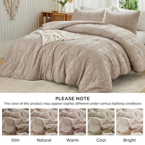 Andency Queen Comforter Set Khaki, 3 Pieces Boho Tufted Lightweight Fall Bedding Comforter Set for Queen Bed, Soft Fluffy Bed Comforter Tan (90x90In Comforter & 2 Pillowcases) Andency
