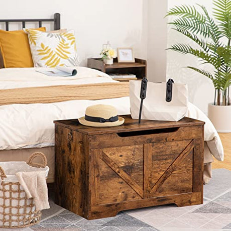 HOOBRO Storage Bench, 29.5” Retro Wooden Storage Chest with U-Shaped Cut-Out Pull, Safety Hinge, Supports 220 lb and Easy Assembly for Toy Box Organizer (Rustic Brown) BF77CW01 HOOBRO