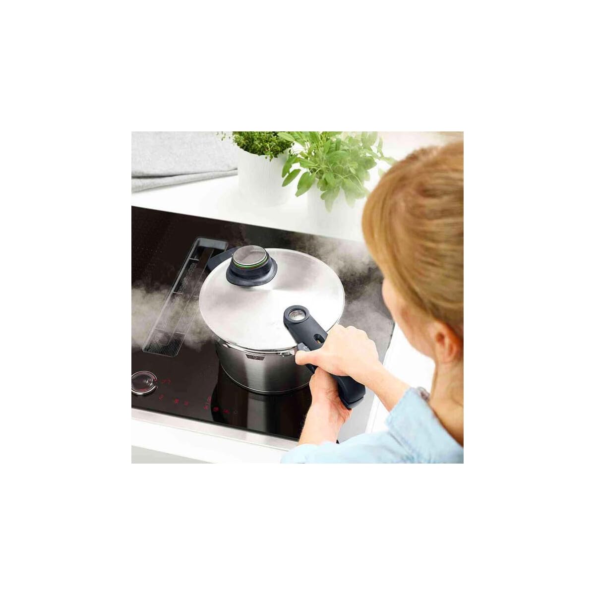 Fissler Vitavit Premium Pressure Cooker with Steamer Insert, 8.5 Quart Fissler