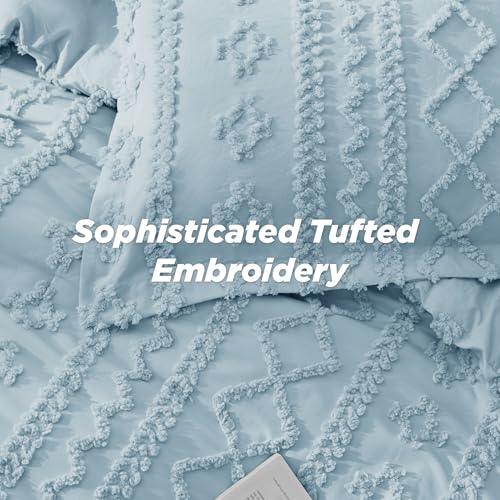 Bedsure Tufted Boho Comforter Set Full Size - Light Blue Boho Bed Set, GentleSoft™ 3 Pieces Farmhouse Shabby Chic Embroidery Bedding, Gifts for Woman, Soft Jacquard Full Comforter for All Seasons Bedsure