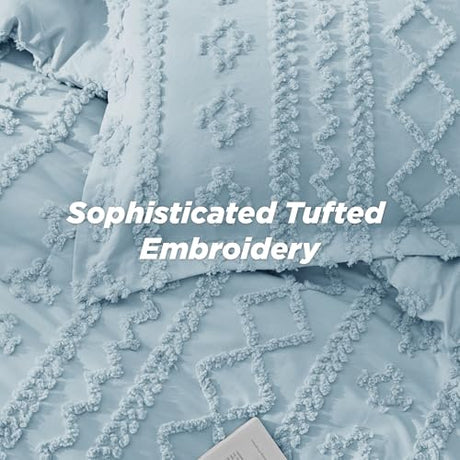 Bedsure Tufted Boho Comforter Set Full Size - Light Blue Boho Bed Set, GentleSoft™ 3 Pieces Farmhouse Shabby Chic Embroidery Bedding, Gifts for Woman, Soft Jacquard Full Comforter for All Seasons Bedsure