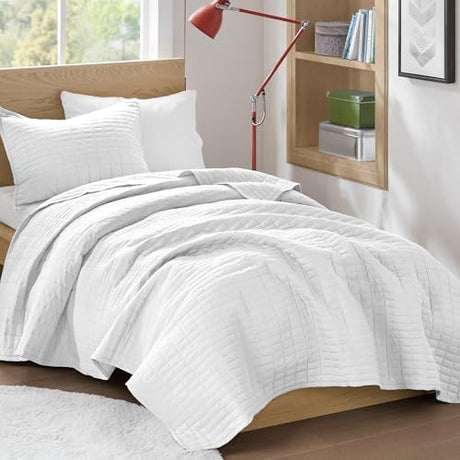 Comfort Spaces Kienna Quilt Set- Double Sided Stitching Design Summer Blanket, Lightweight, Soft, All Season Bedding Layer, Matching Sham, White, Coverlet Twin/Twin XL(66"x90") 2 Piece Comfort Spaces
