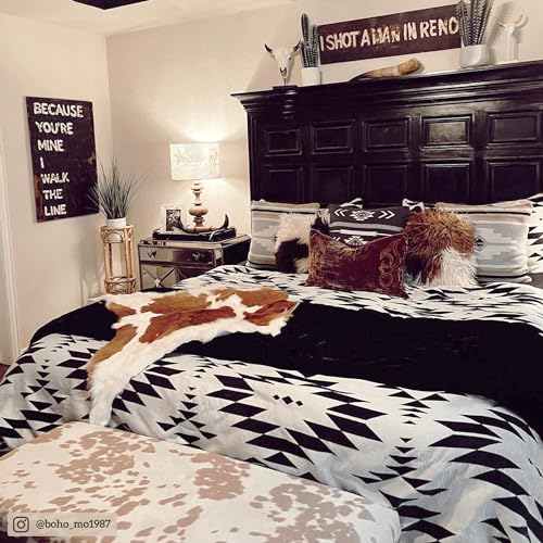 HiEnd Accents Amelia Western Bedding 3 Piece King Size Comforter Set, Black and Off-White Southwestern Aztec Geometric Pattern, Rustic Jacquard Comforter Set with Pillow Shams