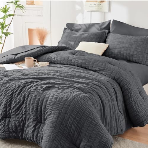 HYMOKEGE 7 Piece King Size Comforter Set Seersucker, All Season Luxury Bed in a Bag for Bedroom, Bedding Set with Comforters, Sheets, Pillowcases & Shams, Dark Grey HYMOKEGE