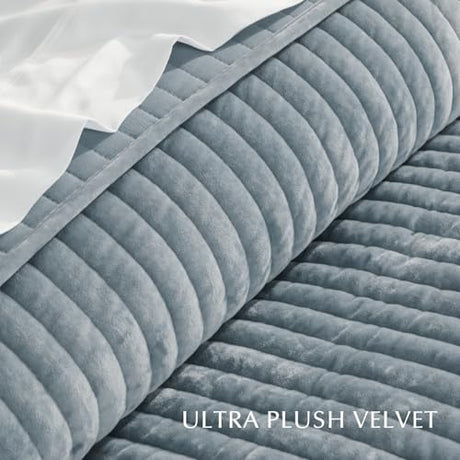 EVERGRACE Velvet Quilt Set King Size, Luxurious Soft Striped Channel Bedding Set, Lightweight Velvet Comforter for All Season, Oversized Bedspread Coverlet with 2 Matching Shams, Blue Linen EVERGRACEHOME
