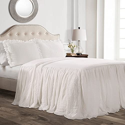 Lush Decor Ruffle Skirt Bedspread Set - 3-Piece Luxurious Farmhouse Bedding - Elegant Ruffle Detail - Timeless Style - Soft Lightweight Sheets - King, White Lush Decor