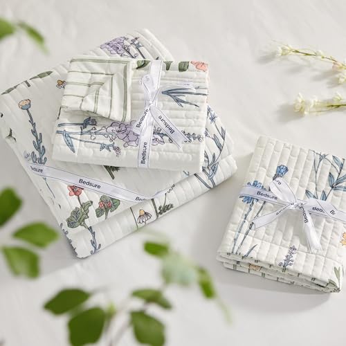 Bedsure Floral Quilt King Size - Reversible White Floral Comforter, Spring Lightweight Bedspread Quilt Bedding, Soft Microfiber Coverlet for All Seasons (106"x96") Bedsure