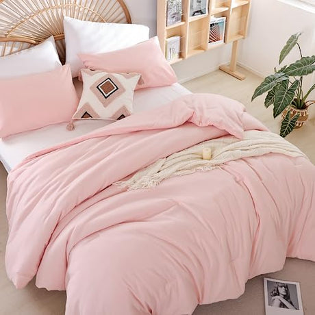 weigelia Super-Soft Micorfiber Comforter Set - Queen Size Blush Pink Lightweight Warmth Comforter for All Season Use, Machine Washable Pink Bedding Set (1 Comforter, 2 Pillowcases) weigelia