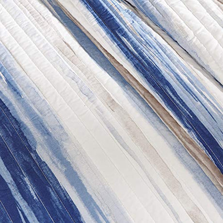 Madison Park Quilt Set Cottage Coastal Design, 6 Piece Set - All Season, Coverlet Bedspread Lightweight Bedding Layer, Shams, Toss Pillows, King/Cal King(104"x94"), Blue/White Madison Park