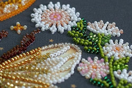 Abris Art Bead Embroidery Kit Honey Dream. DIY Beadwork Craft Kit for Beginners. Hand Made Beading kit from, Ukraine. Stylish Needlework Set, Needlepoint Pattern Colorful bee Decor Wall Art Abris Art