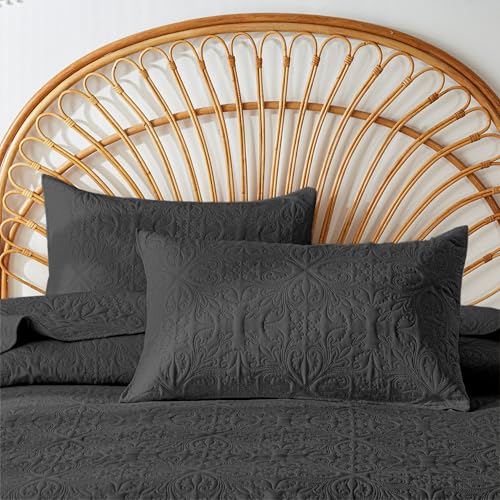 akkialla Twin Quilt Bedding Set for All Seasons,Lightweight Black Bedspreads Twin Size,Modern Style Microfiber Soft Floral Pattern Coverlet Set(1 Quilt,1 Pillow Sham) akkialla