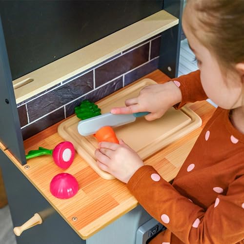 KidKraft Wooden Farm to Table Play Kitchen with EZ Kraft Assembly™, Lights & Sounds, Ice Maker and 17 Accessories