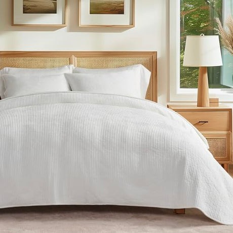 EVERGRACE Velvet Quilt Set King Size, Luxurious Soft Quilted Bedding Sets, Lightweight Velvet Comforter for All Season, Striped Channel Bedspread Coverlet with 2 Shams, Bright White EVERGRACE