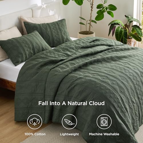 Bedsure 100% Cotton Quilt Set - Queen Size Bedspread, Lightweight Soft Bed Coverlet, 3-Piece Cozy Stitching Quilt Set with 2 Pillow Shams in Geometric Pattern for All Season, 90x96 inches, Olive Green Bedsure