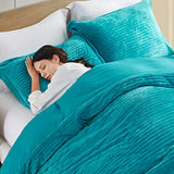 Nestl Premium Flannel Duvet Cover Set - 2 PC Reversible Twin Comforter Cover Set with Microfiber Back - 1 Velvet Duvet Cover Twin with Zipper Closure & 1 Pillow Sham 68 x 90 inches – Teal Nestl
