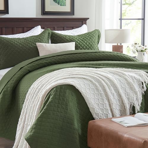 SunStyle Home Quilt Set Twin Olive Green Lightweight Comforter Bedspread Soft Reversible Coverlet for All Season 2pcs Army Green Durable Diamond Quilted Bedding Set (1 Quilt 1 Pillow Sham)(68"x86") SunStyle Home