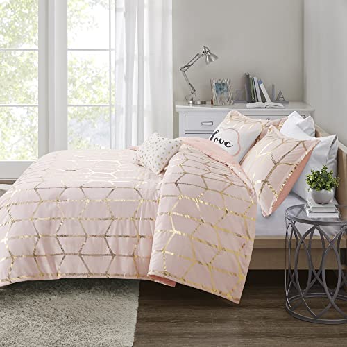 Intelligent Design Raina King/Cal King Comforter Set, Soft Microfiber, Modern Geometric Metallic Bed Set, 5 Pieces College Bedding with 2 Shams, 2 Toss Pillows Blush/Gold Intelligent Design