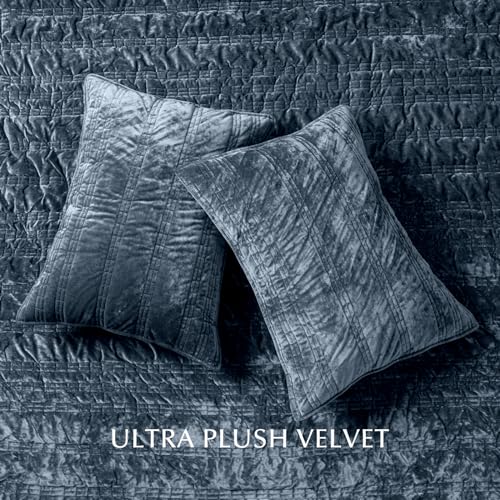 EVERGRACE Luxury Ruched Velvet Quilt Queen Size, Ultra Soft Bedspread Coverlet Set, Lightweight Velvet Comforter, Quilted Bedding Cover with 2 Matching Shams for All Season, Stormy Blue EVERGRACE